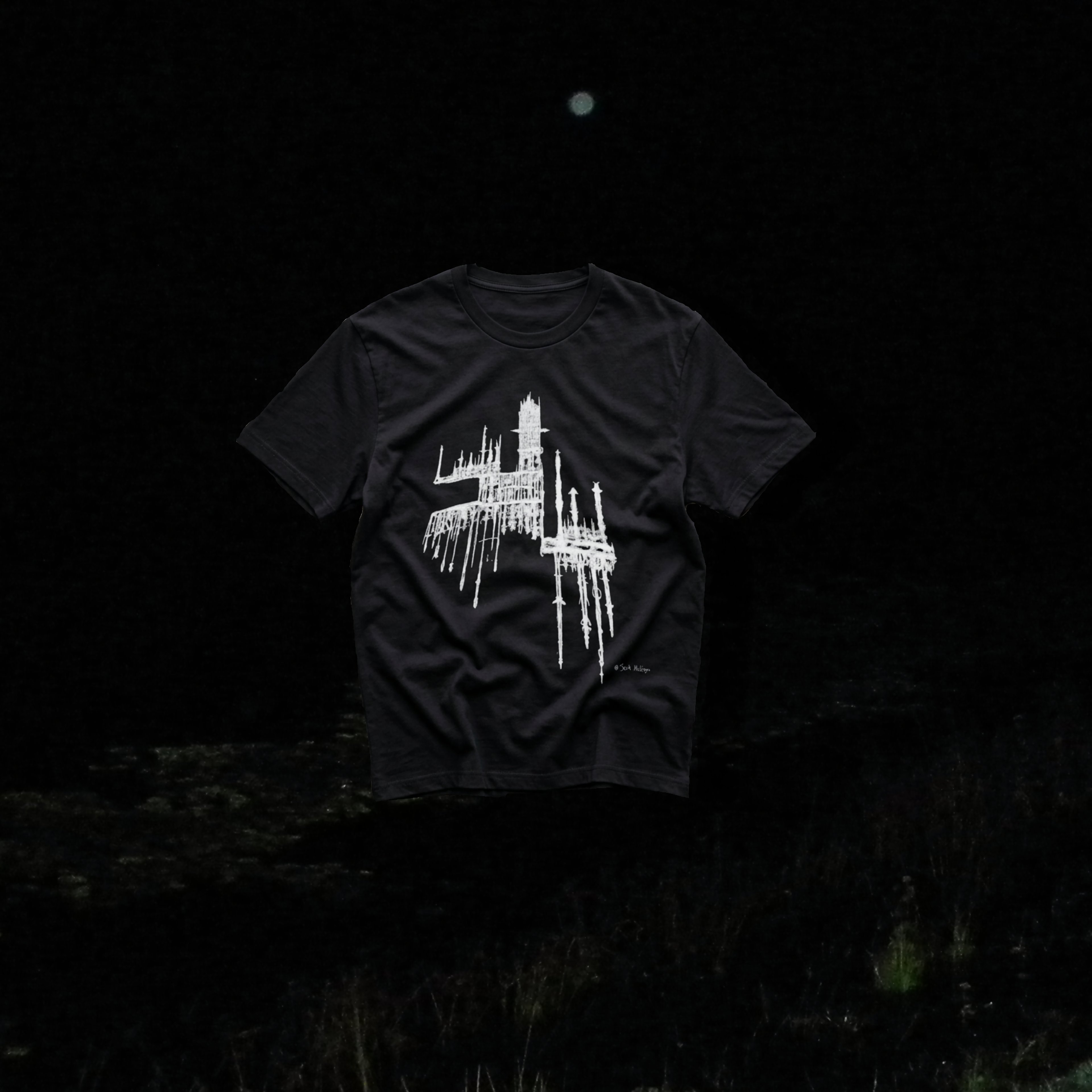 Castle T Unisex BLACK